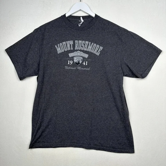 Mount Rushmore Sz L Gray Graphic Print Short Sleeve Crewneck Tee Shirt - Picture 1 of 8